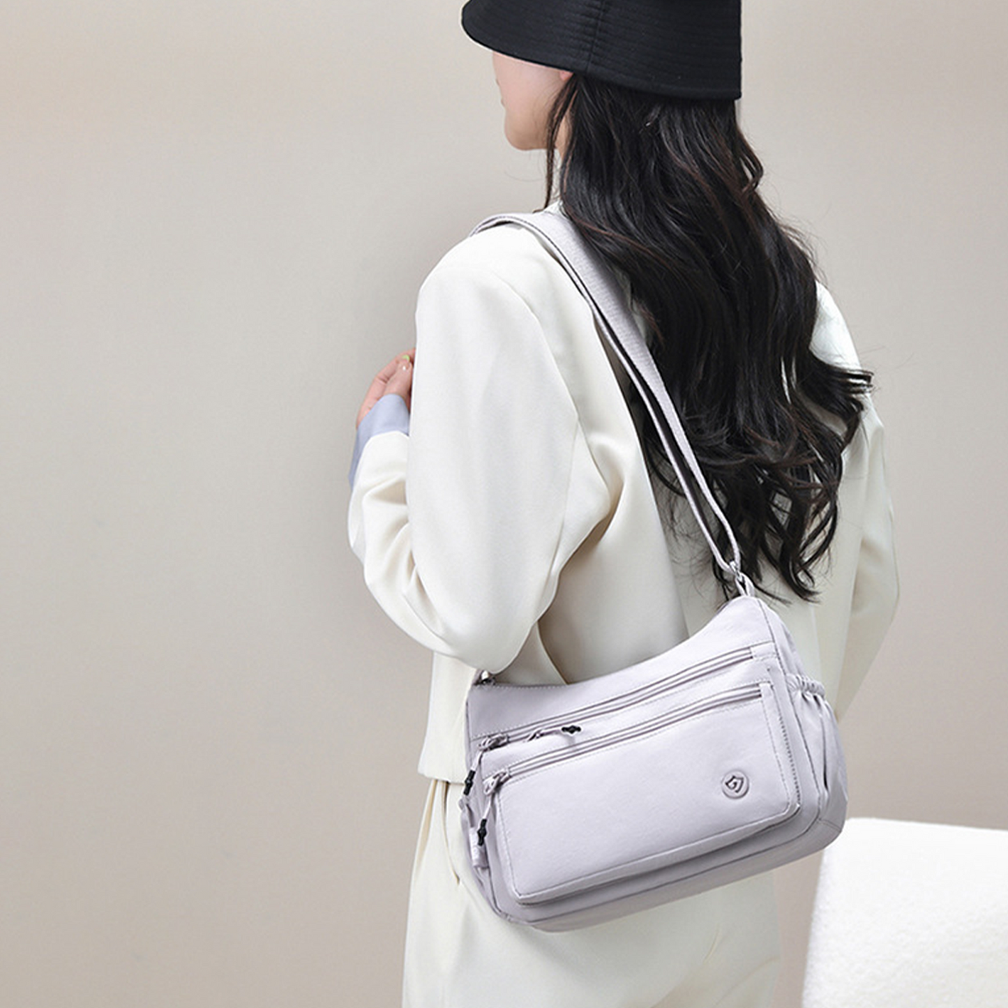 Xpurse Simple Casual Crossbody Multi-Functional Dumpling Bag